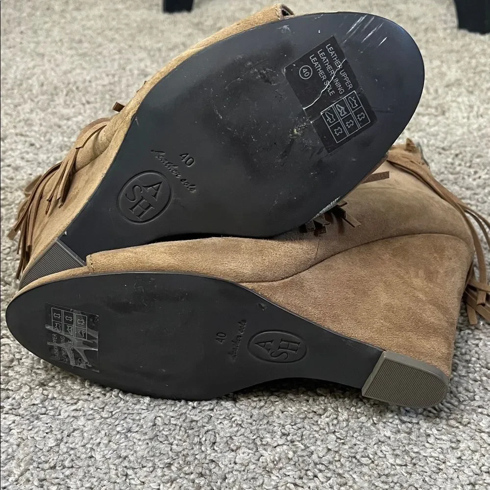 Ash Janis Brown Tan Suede Fringe Peep-Toe Wedge Booties Festival 40 US 9.5 10